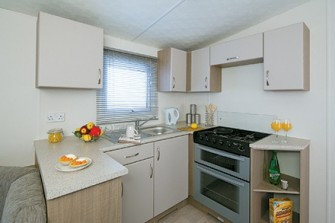 Fitzmaurices Caravan Bromely 